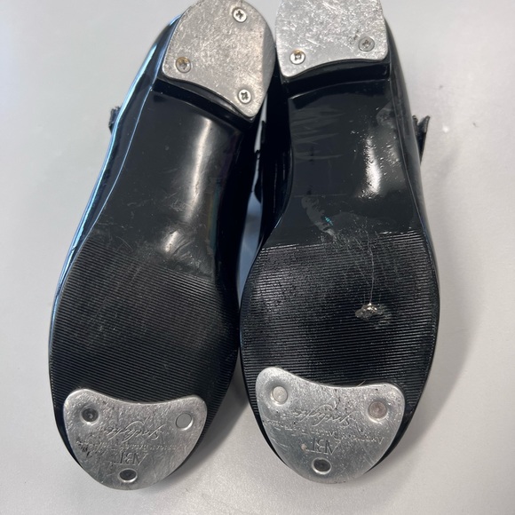 Girls Tap Shoes - Picture 2 of 2